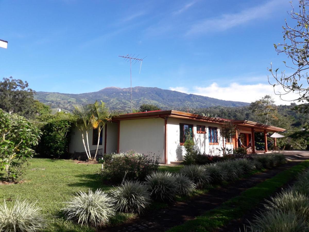 Casa Aquiares Lodge Posada Rural ตูร์เรียลบา ภายนอก รูปภาพ